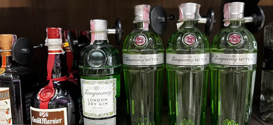 클릭 핀 태그의 혁신적인 디자인은 무엇입니까