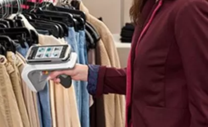 RFID reinvents itself and retail with it - 翻译中...